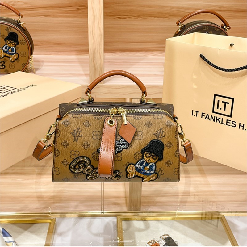 Women Bags High End Brands - กระเป๋าถือสตรีแบรนด์หรูน้ําหนักเบา 2025 ใหม่Retroไหล่เดี่ยวhigh-end Designerบอสตันเย็บปักถักร้อยการ์ตูนCrossbodyกระเป๋า