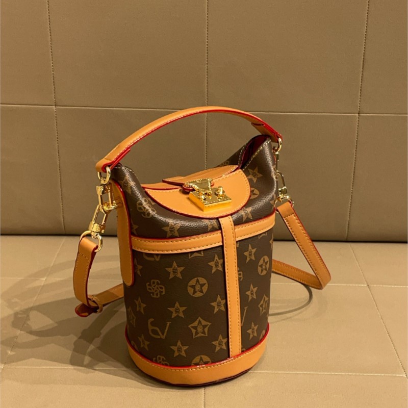 กระเป๋าผู้หญิงแบรนด์หรูหราแบบเ - Women Bags High End Brands บทวิจารณ์และราคา