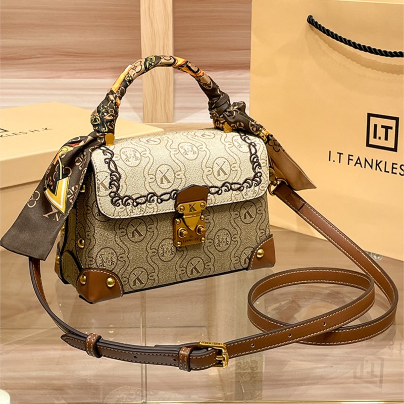 กระเป๋าถือผู้หญิงแบรนด์หรูหราเ - Women Bags High End Brands บทวิจารณ์และราคา