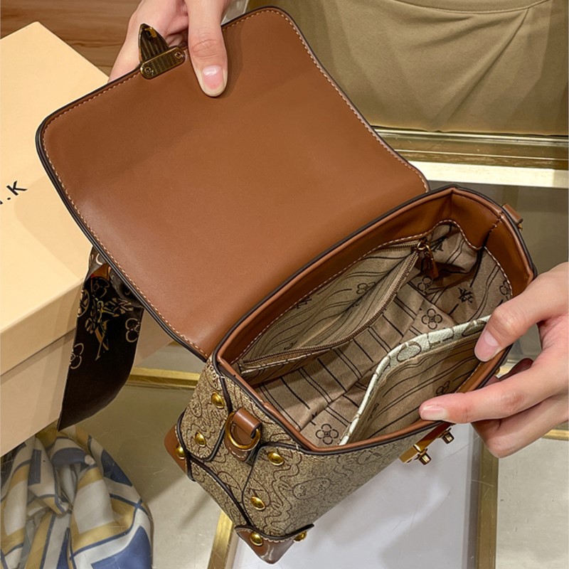 กระเป๋าถือผู้หญิงแบรนด์หรูหราเ - Women Bags High End Brands บทวิจารณ์และราคา