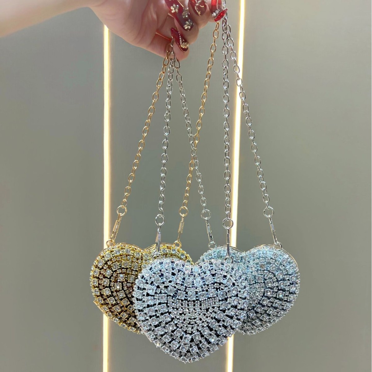 กระเป๋าคลัทช์คริสตัลหรูหราประด - Mini Purse Chain บทวิจารณ์และราคา